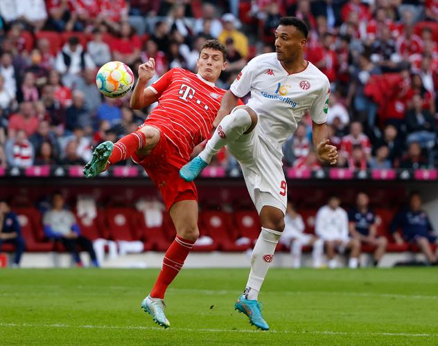 前米兰门将：圣地亚哥很难在意甲立足；球队真的很缺一名中锋（前米兰门神直言：圣地亚哥难在意甲站稳脚跟，球队亟需一名中锋）