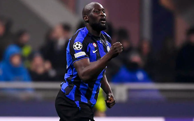 绿帽哥：迪奥曼德经纪人前往英国，与曼联商讨合同条款（绿帽哥：迪奥曼德经纪人赴英，与曼联就合同细节进行谈判）