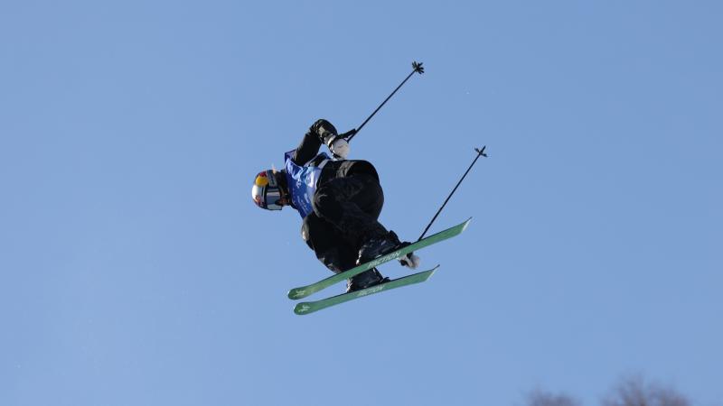 波特确定不与老将安东尼奥续约：也许他会负责U21梯队（波特确认不再与老将安东尼奥续约，安东尼奥或将执掌U21青年队）