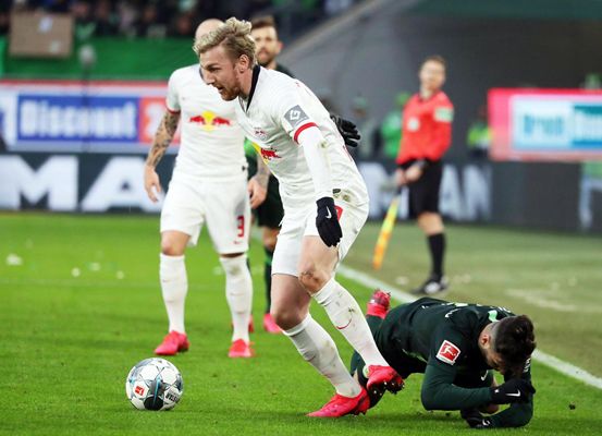 队报盛赞托万：现在他不仅是技术领袖，还是更衣室领袖（队报赞托万：他已是球队技术与更衣室双重领袖）