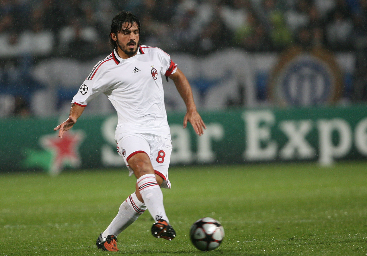 队报：雷恩19岁中卫布德拉勒飞速崛起，多支豪门长期关注他（队报：雷恩19岁中卫布德拉勒迅猛成长，多家豪门持续关注）