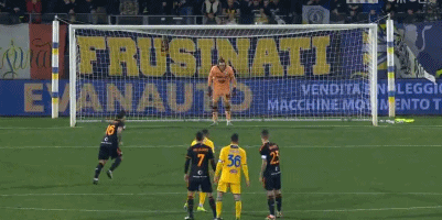 主队近7次交锋仅赢1次！海外情报：曼彻斯特联VS纽卡斯尔联（海外情报：曼联迎战纽卡，主队近7次交手仅胜一场）